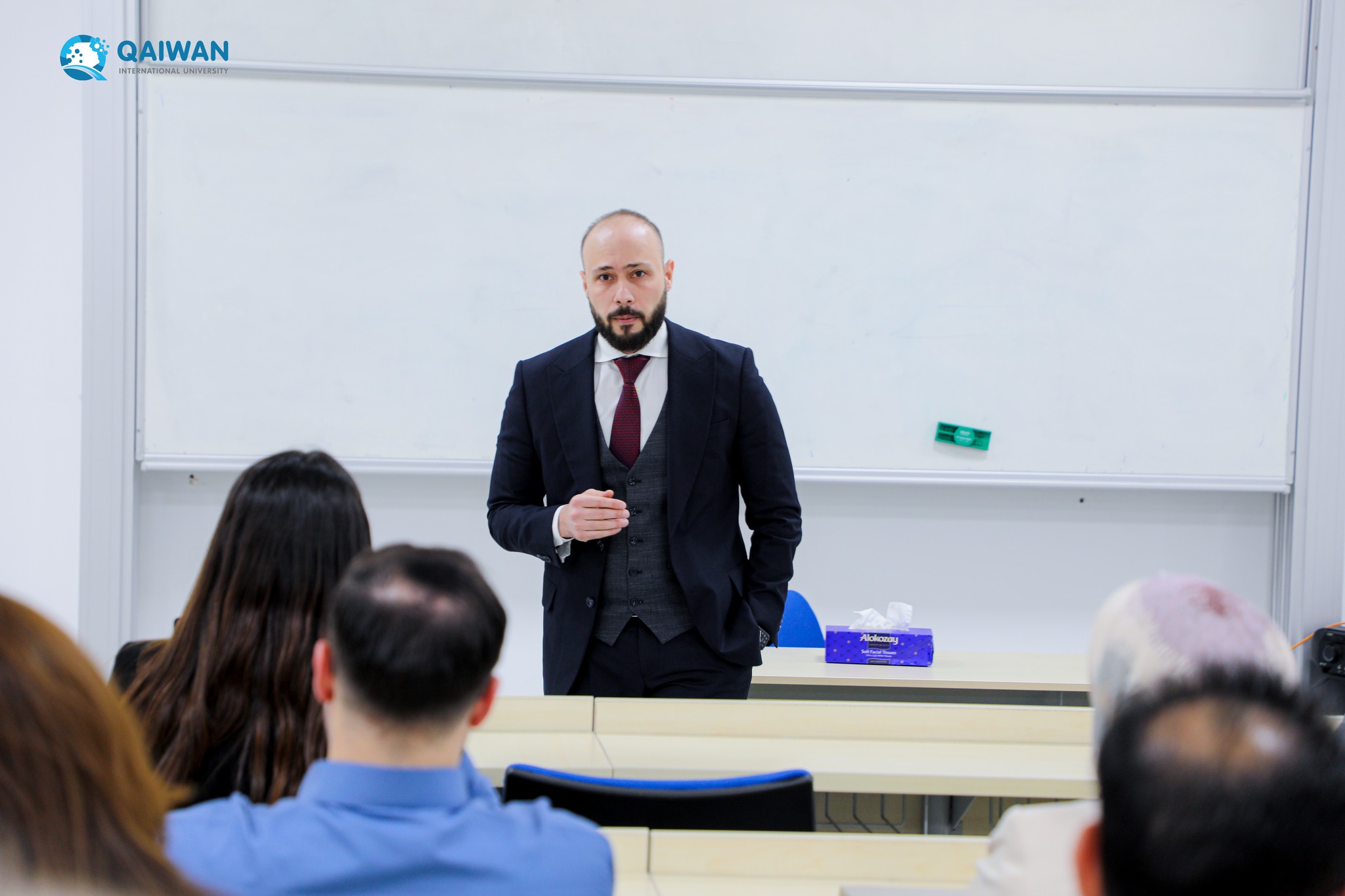 A meeting presided by Assist. Prof. Dr. Ahmed Abdullah was held upon the research incentive program for faculty members of QIU